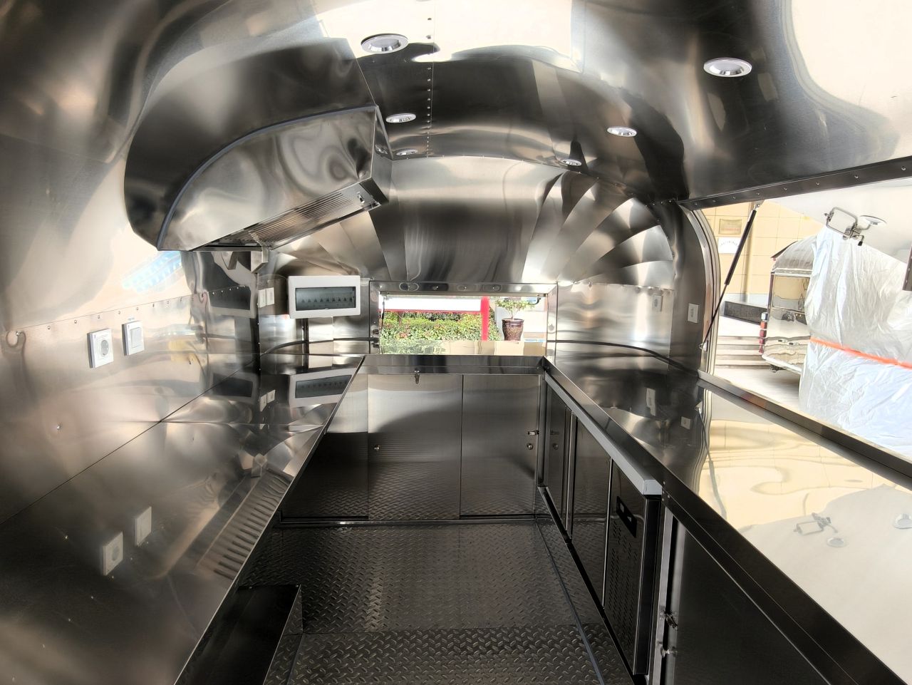 Airstream interiér